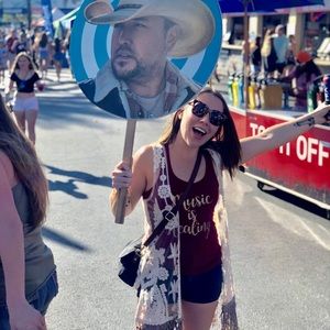 Meet your Posher, Ashley